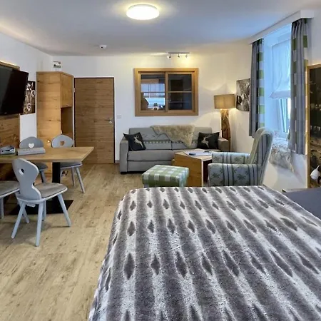 Bergglueck A13 Montana Haus